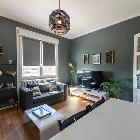 La Lyonnaise - Proche Lyon Et Commodites, Transports, Equipe Apartment